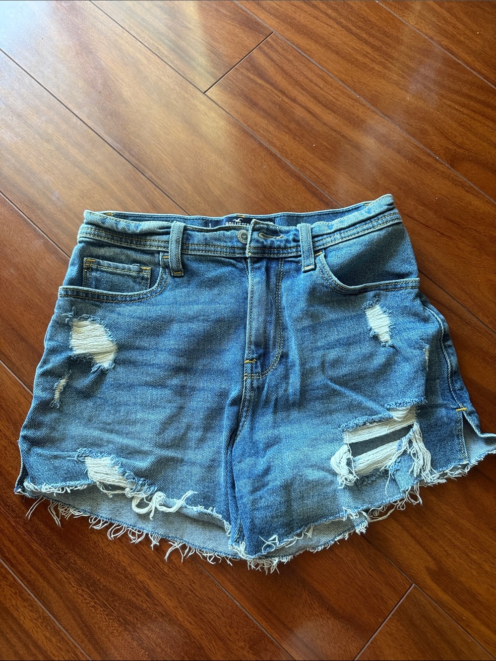 Hollister womens high rise shorts